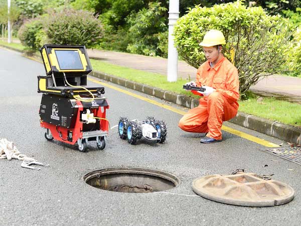 港闸管道机器人检测